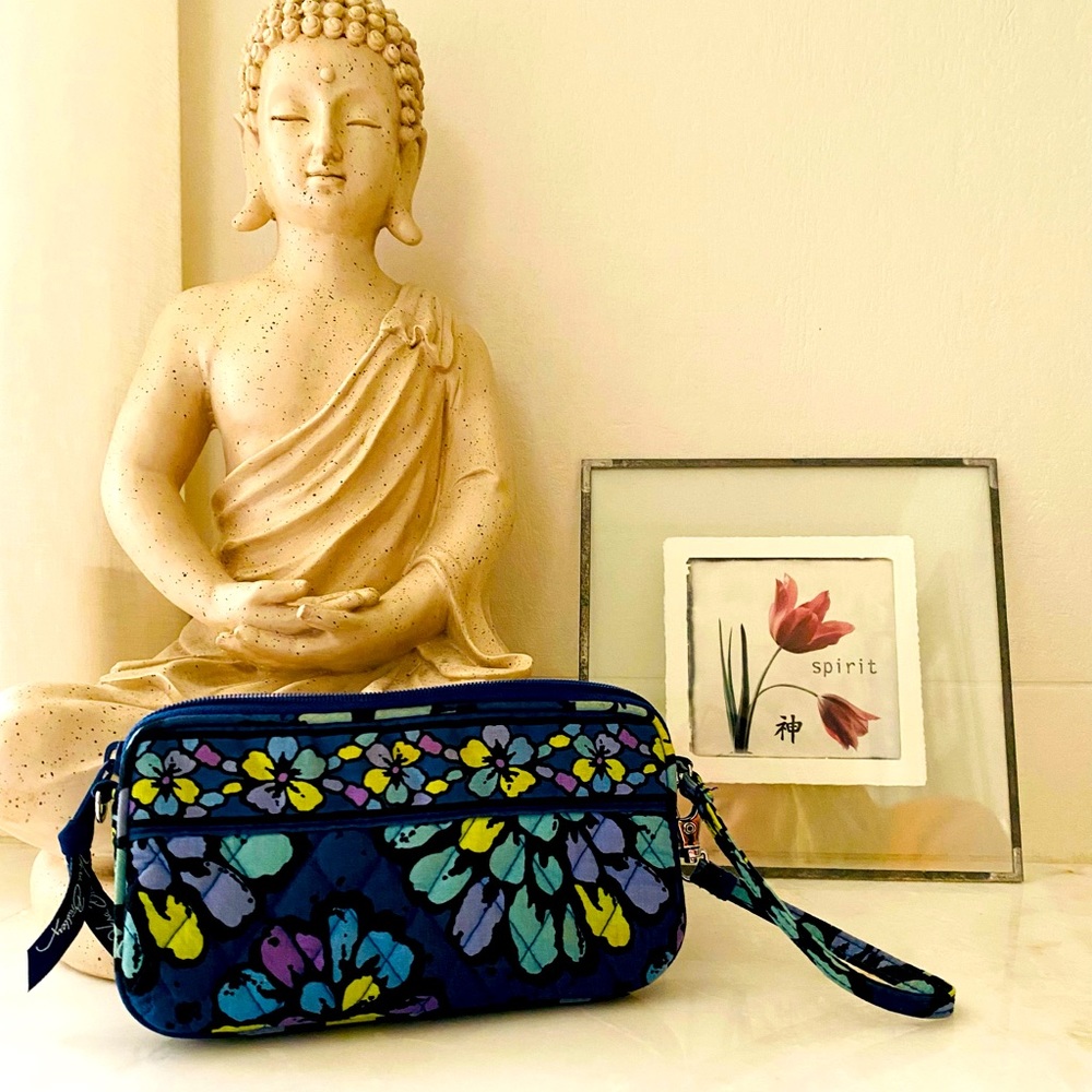 EUC VB wallet/wristlet